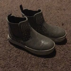 Kids shoes